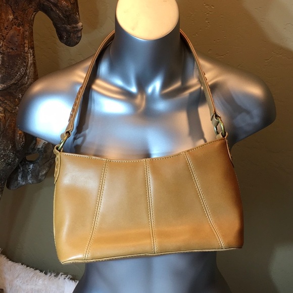 Small handbag. Great details. - Picture 10 of 10